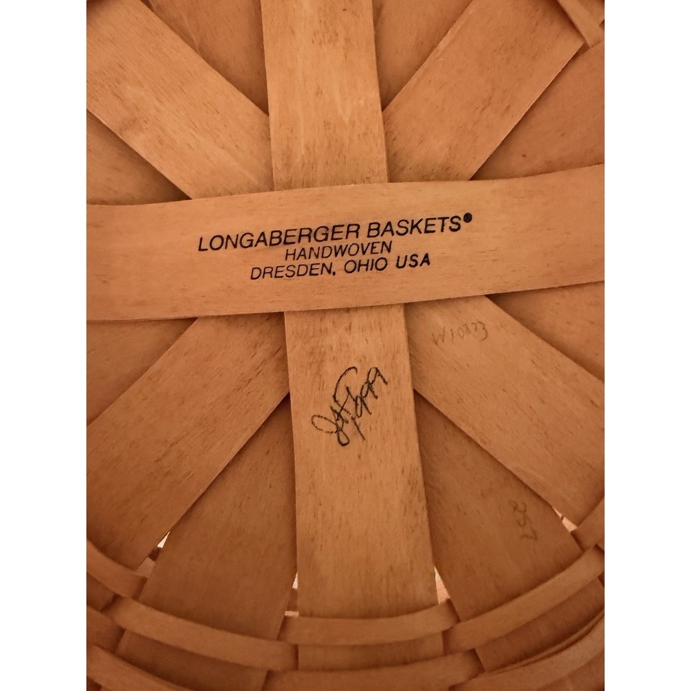 Longaberger 10" Darning Basket With Leather Handles 1999 EUC - Picture 8 of 8